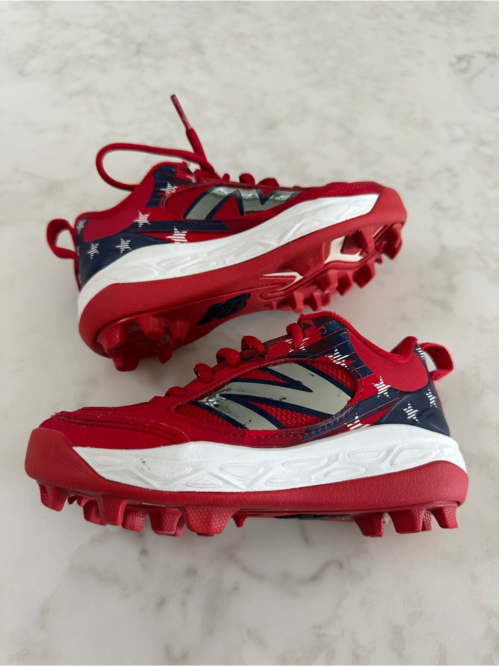 New Balance Boys Fresh Foam 3000v7 Rubber Molded Baseball Cleats. Size 10.5